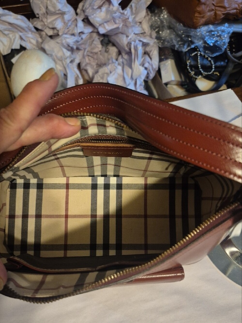 NWT Burberry Shoulder Bag in Deep Burgundy - Classic Women's Handbag NWT - Picture 7 of 9
